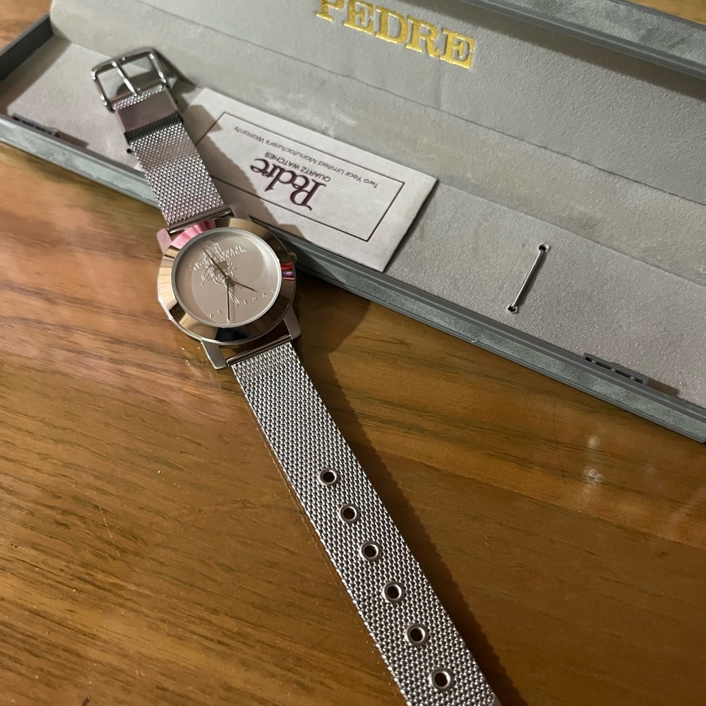Vintage Motown quartz silver watch